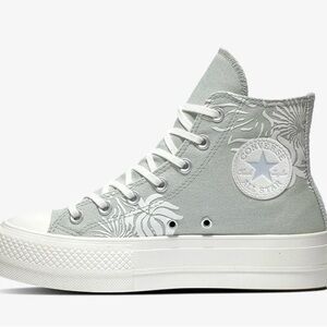 Converse CTAS women’s size 6